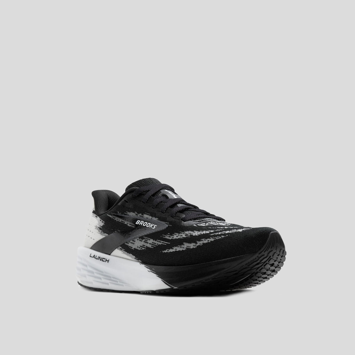 Launch 11 | Black/White