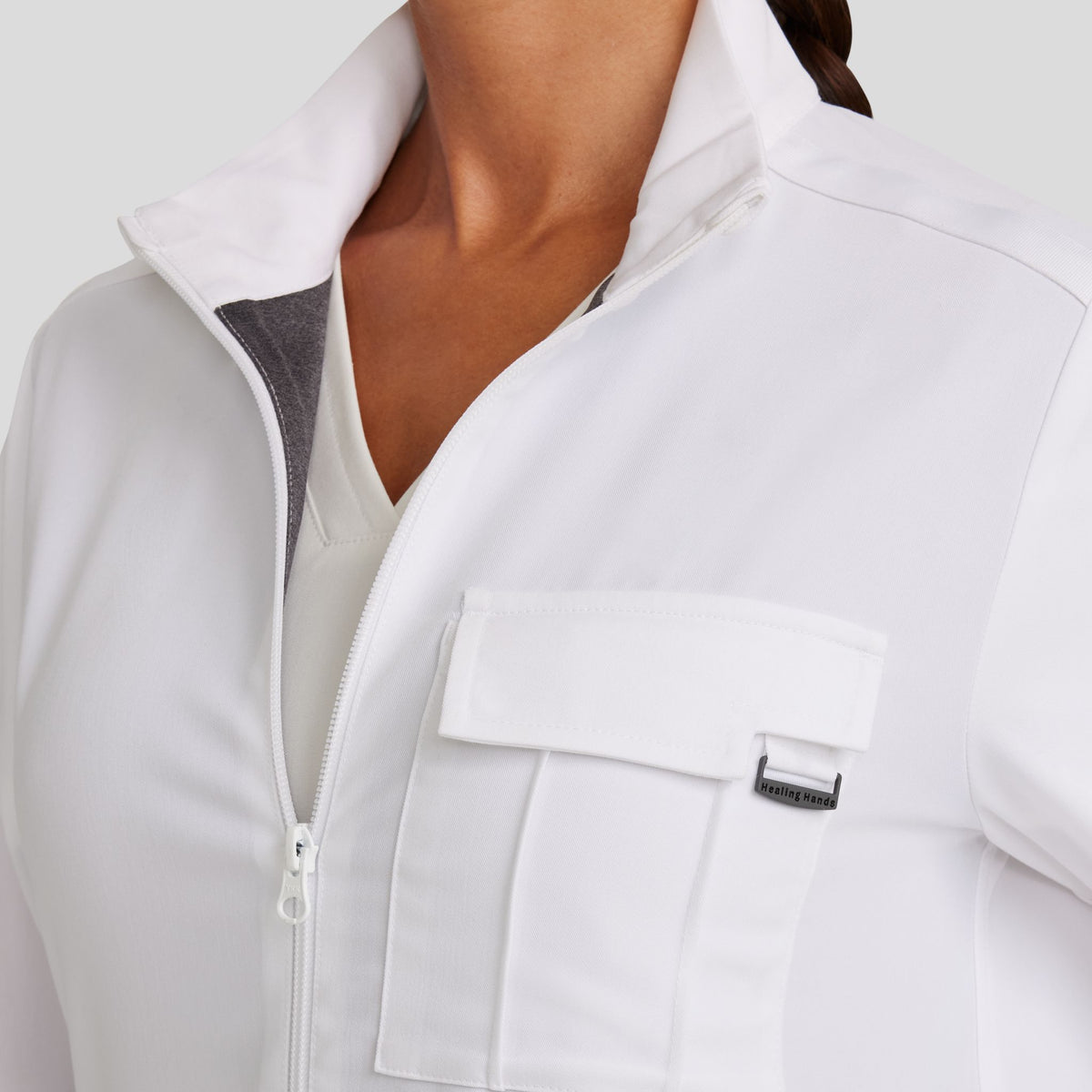 Women's Brooks Utility Scrub Jacket | White Gardenia